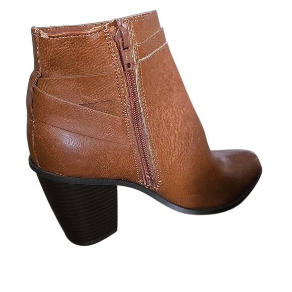 Bar III Women's Size 7 Brown Faux Leather Side Zip Heeled Booties - Picture 8 of 9